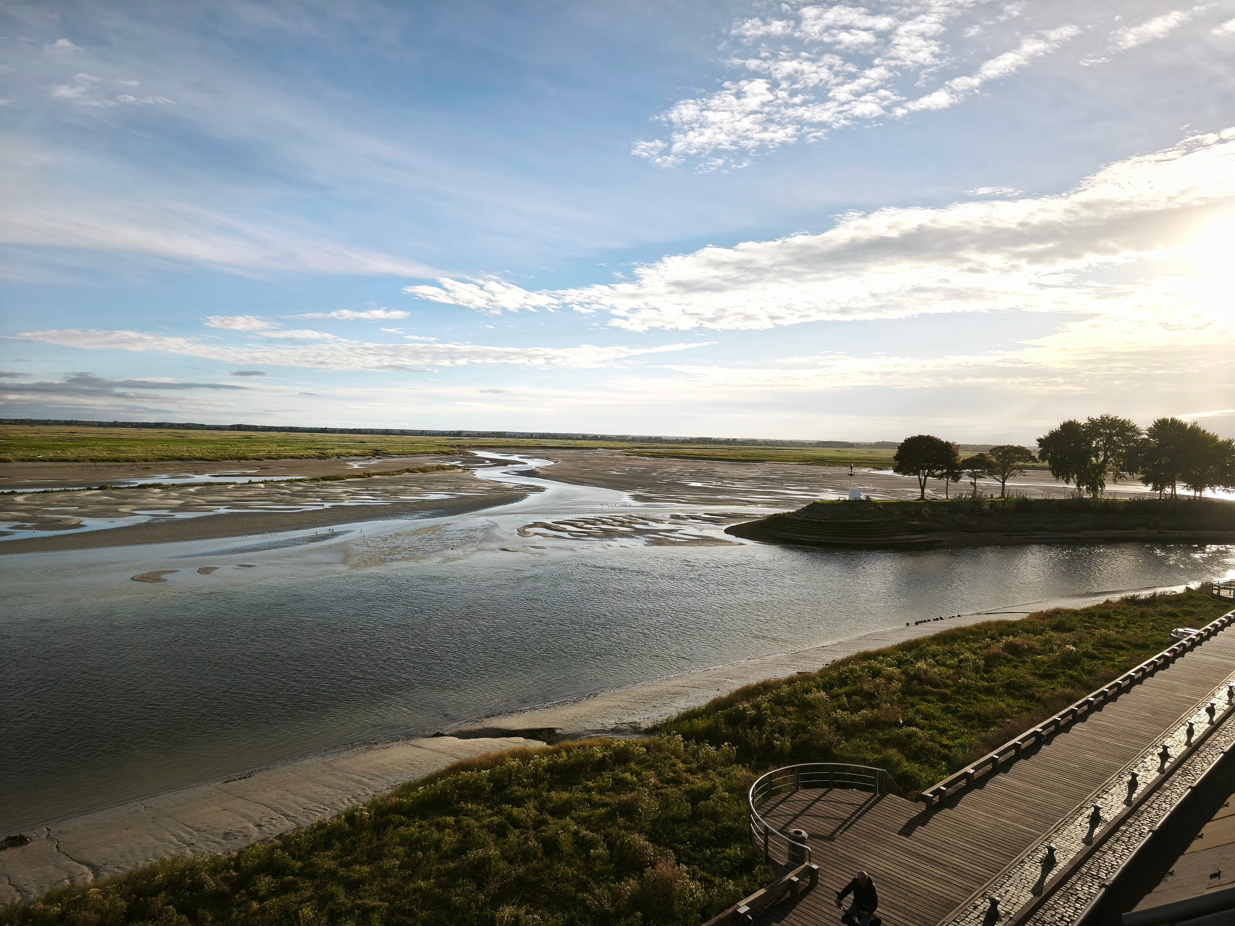 Hotel Les Pilotes-官方