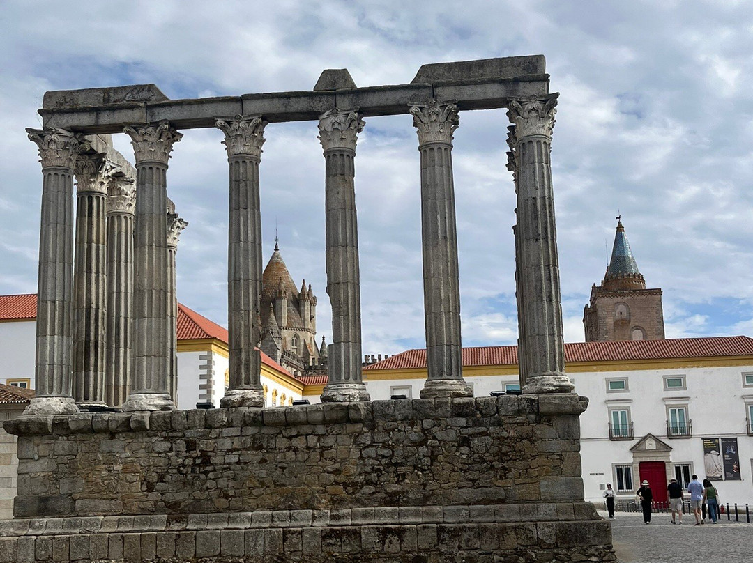 Templo Romano de Évora (Templo de Diana)-埃武拉必去景点