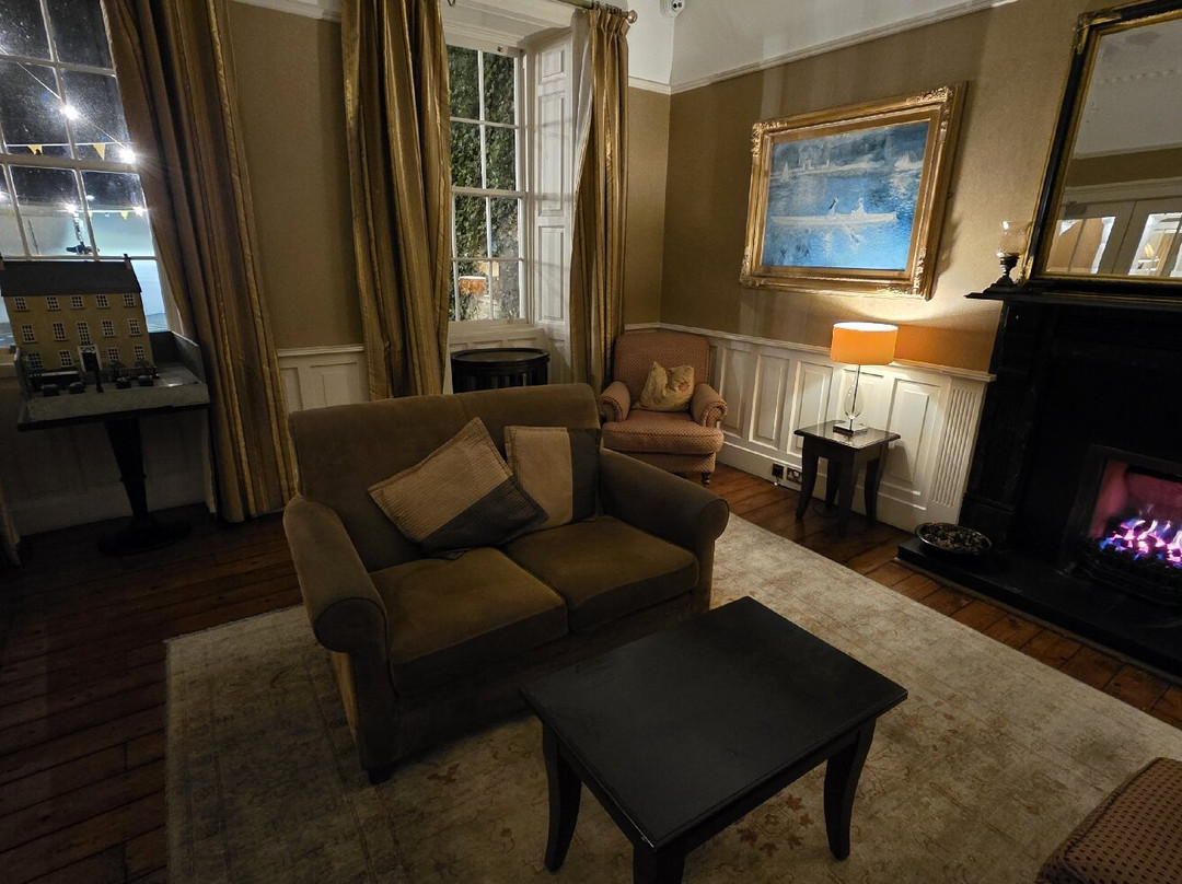 卡什尔百利酒店主图