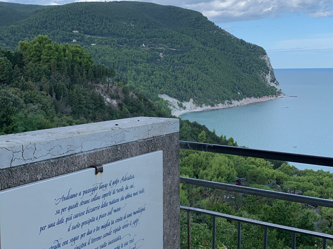 Riviera del Conero e Colli dell'Infinito-Sirolo必去景点