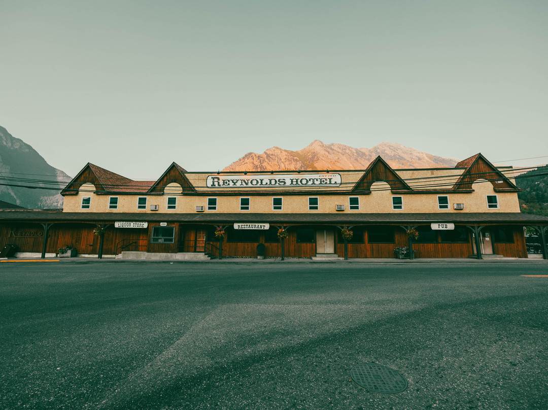 Reynolds Hotel主图