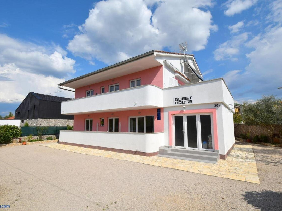 Apartments And Rooms Letizia