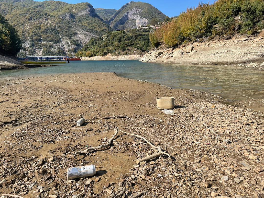 Komani Lake Ferry Berisha-Koman必去景点