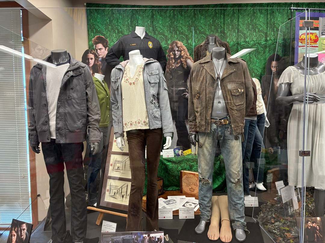 Forever Twilight in Forks Collection-福克斯必去景点