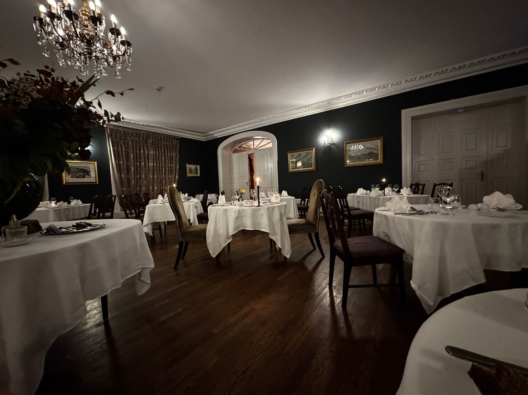 Castle Grove Country House Hotel主图