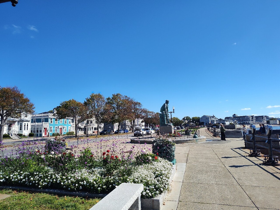 渔人纪念碑-格洛斯特必去景点