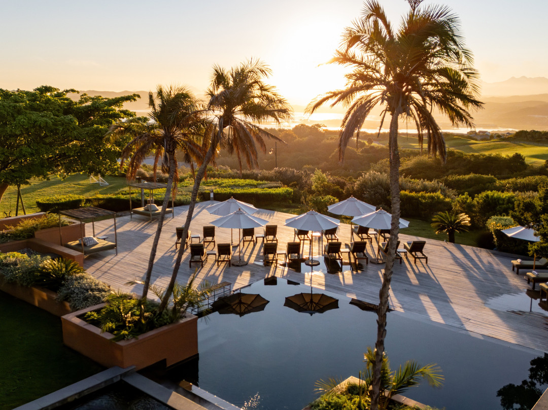 康拉德佩祖拉Spa度假酒店