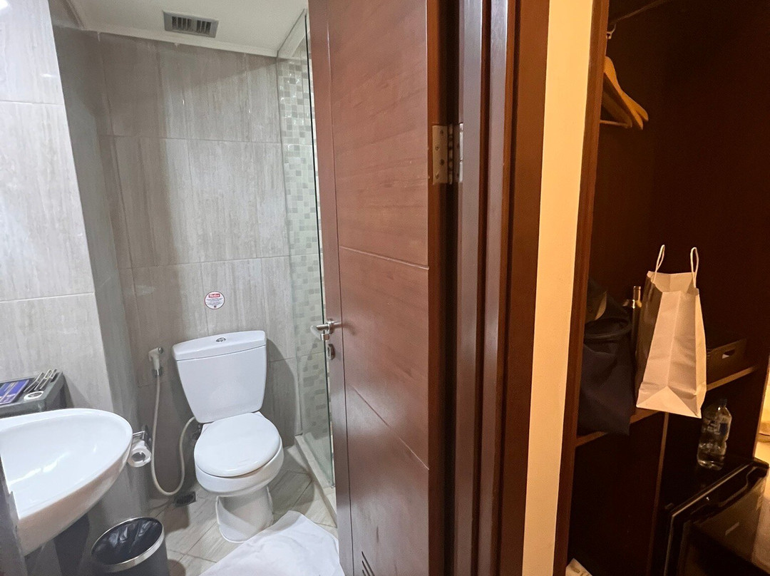 Sapphire Sky Hotel BSD City主图