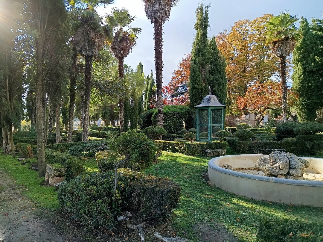 Jardines Romanticos de la Real Fabrica de Panos de Carlos III.Brihuega-Brihuega必去景点