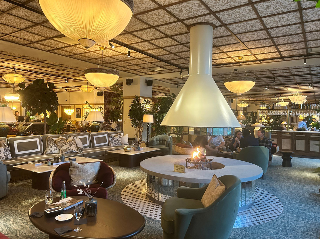 Rox Resort - Seaside Hotel & Rooftop Pool Club