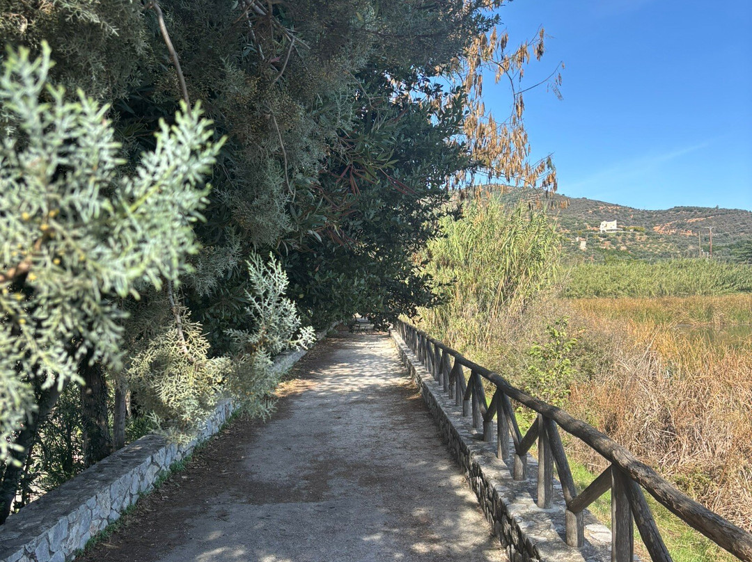 Lake Agias-Agia必去景点