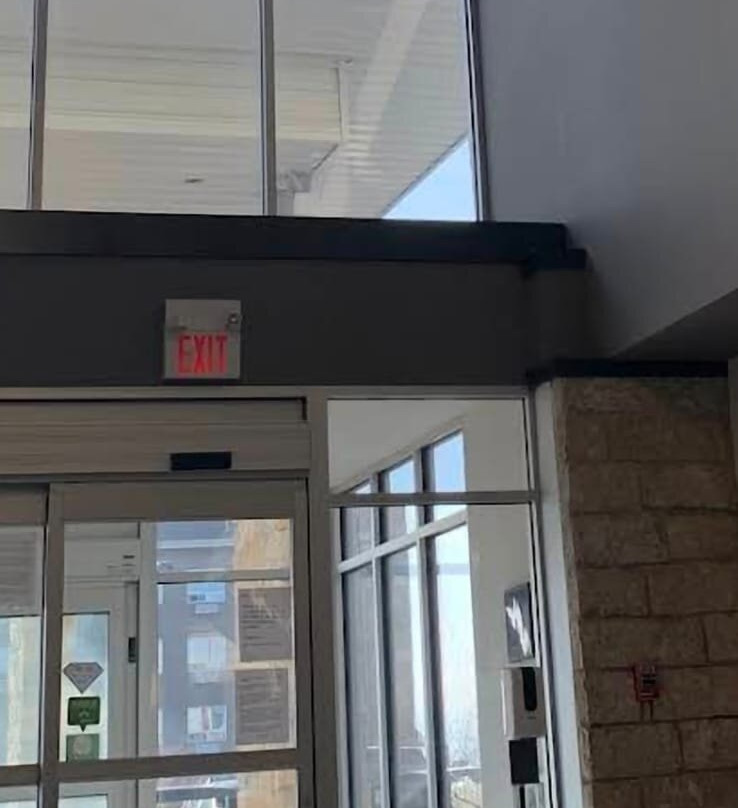 东门贝斯特韦斯特优质套房酒店主图