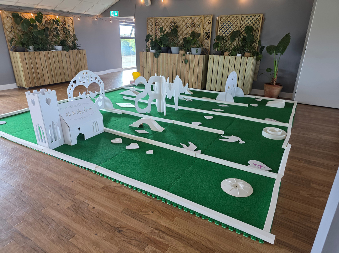 The Kitchen & Bar At Whitelands