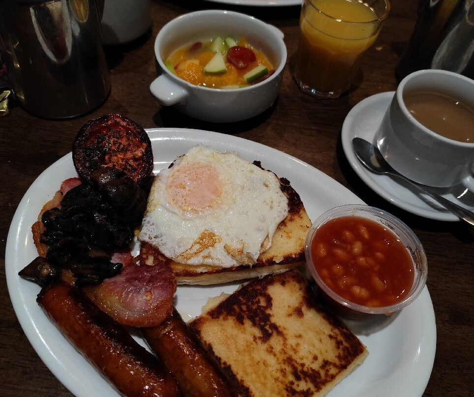 比奇劳恩别墅酒店主图