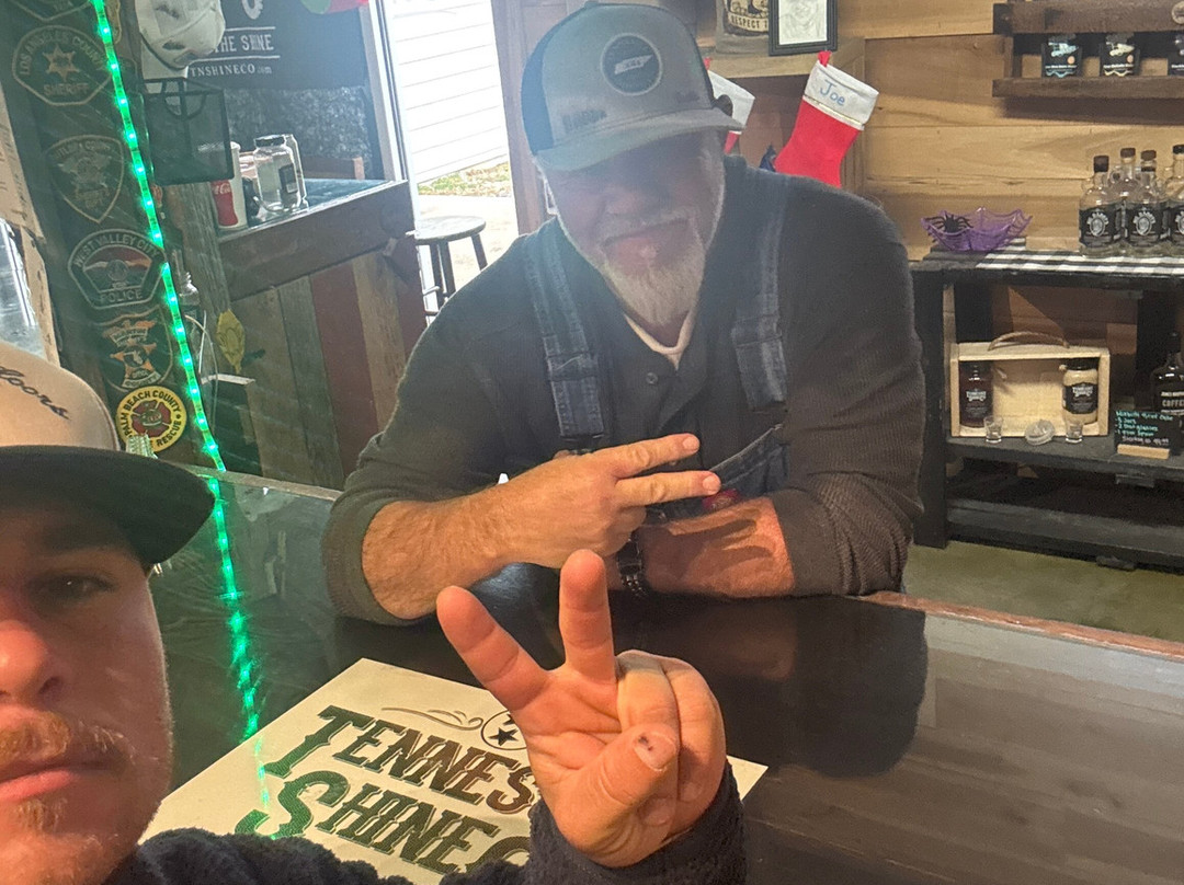 Tennessee Shine Co.-塞维尔维尔必去景点