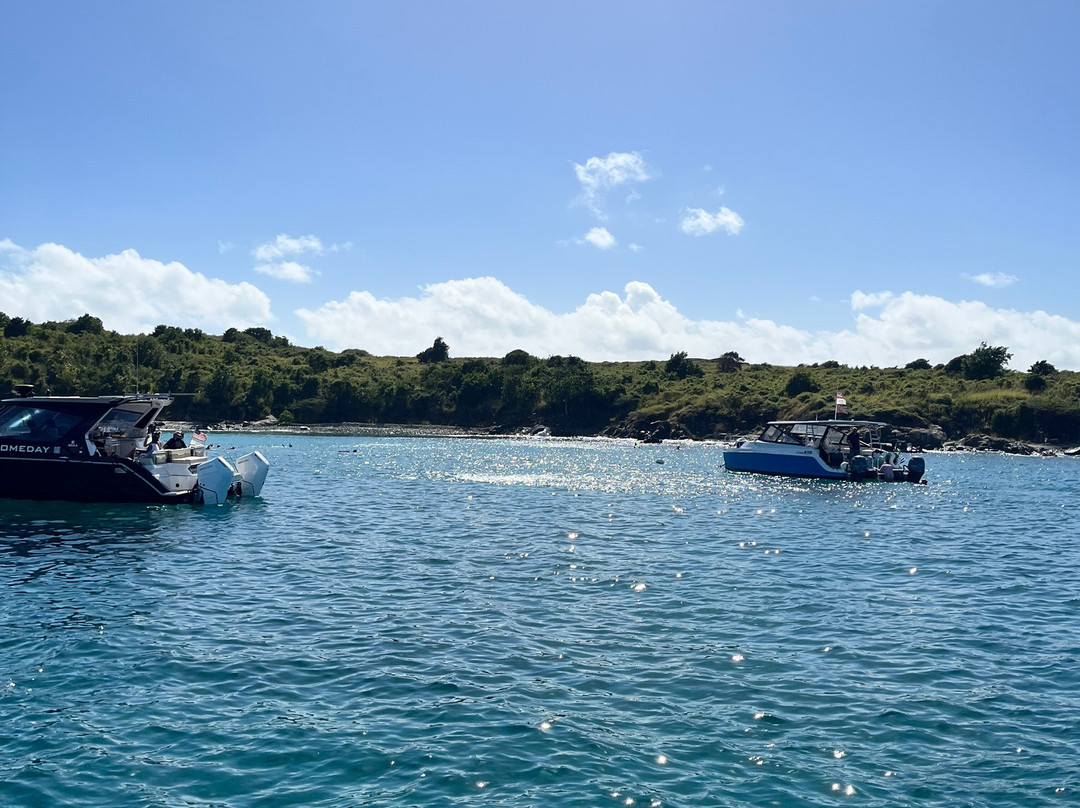 Sabrage Charters-圣 托马斯必去景点