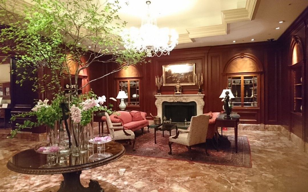 大阪丽思卡尔顿酒店主图