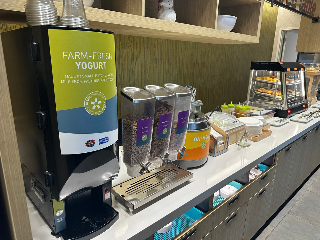 Home2 Suites by Hilton Bloomington Normal主图