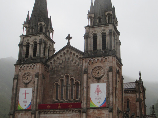 Basilica de Santa Maria la Real de Covadonga-Covadonga必去景点