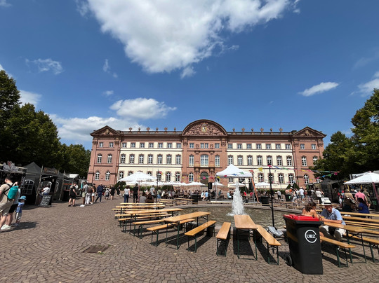 Schloss Zweibrücken-茨魏布吕肯必去景点