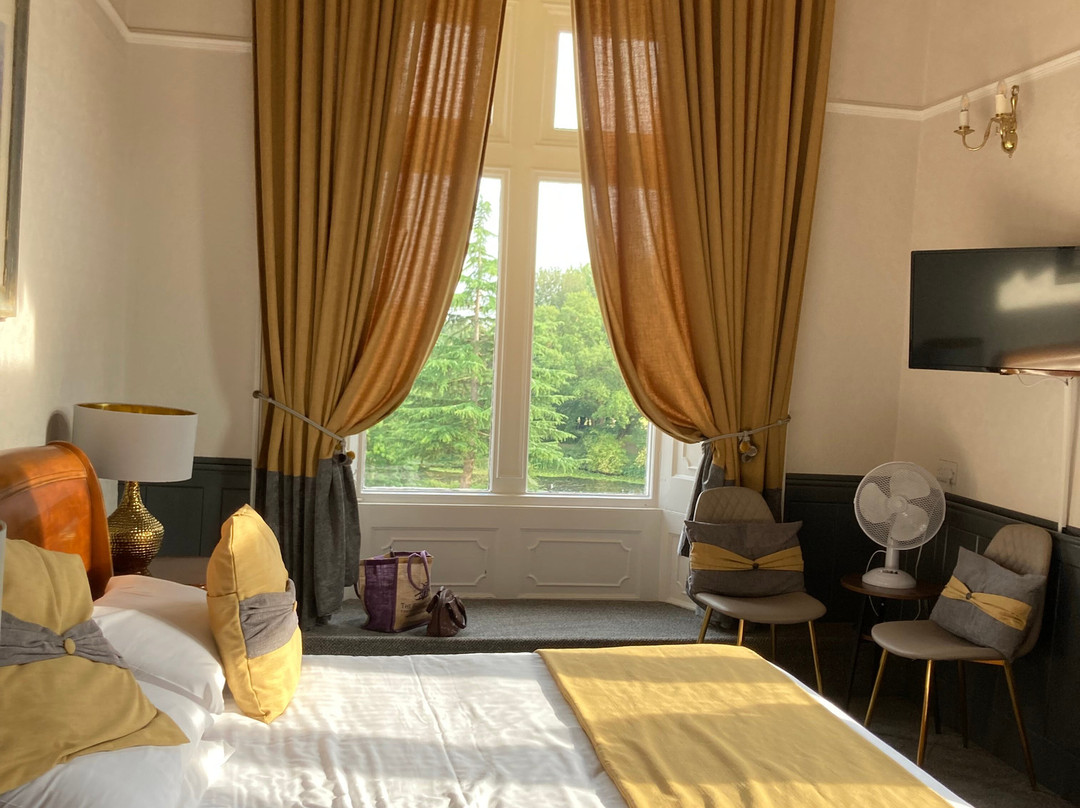 洞穴城堡酒店&乡村俱乐部主图