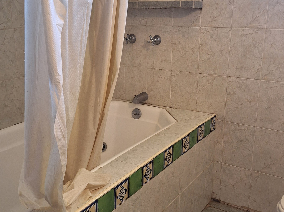 Hotel Rancho Santa Barbara主图