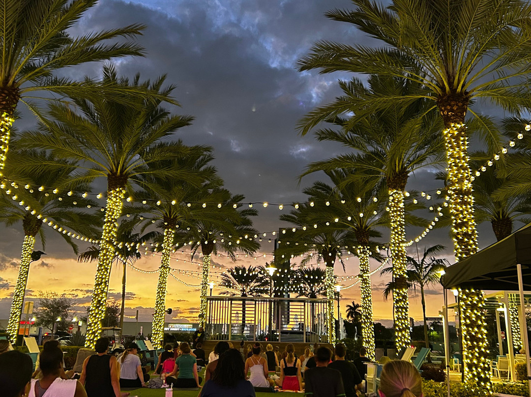 Dania Pointe-达尼亚滩必去景点