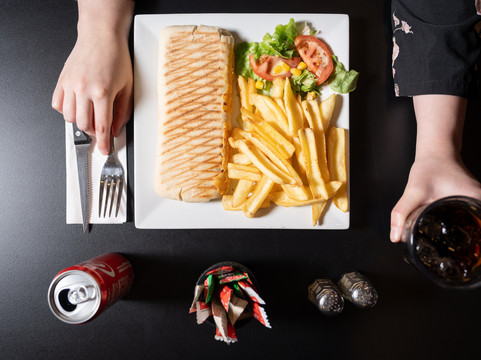 Metro Bowling-里尔必去景点