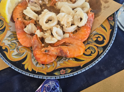 Spiaggia Pozzarello-圣托斯特凡诺港必去景点