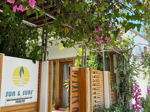 Sun & Surf