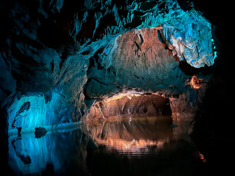 Grotte de Lombrives-Ussat必去景点