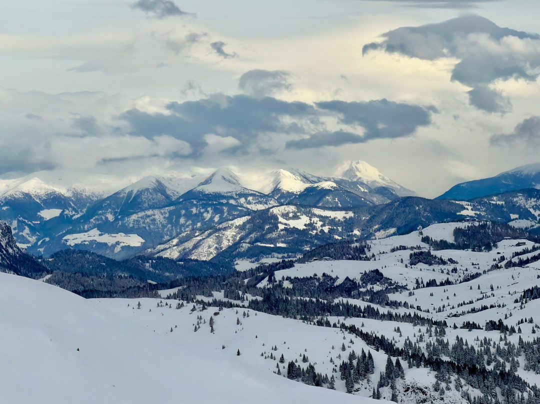Scuola Sci & Snowboard Marmolada-Malga Ciapela必去景点