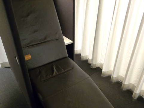 SWISS Business Class Lounge-克洛滕必去景点