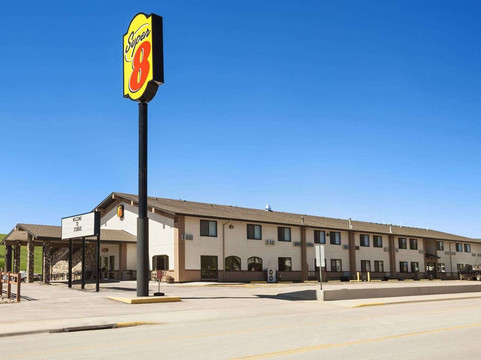 斯特吉斯速8酒店主图