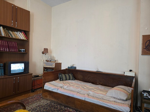 The Red Flat-索非亚必去景点