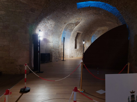 Torrione Angioino-Bitonto必去景点