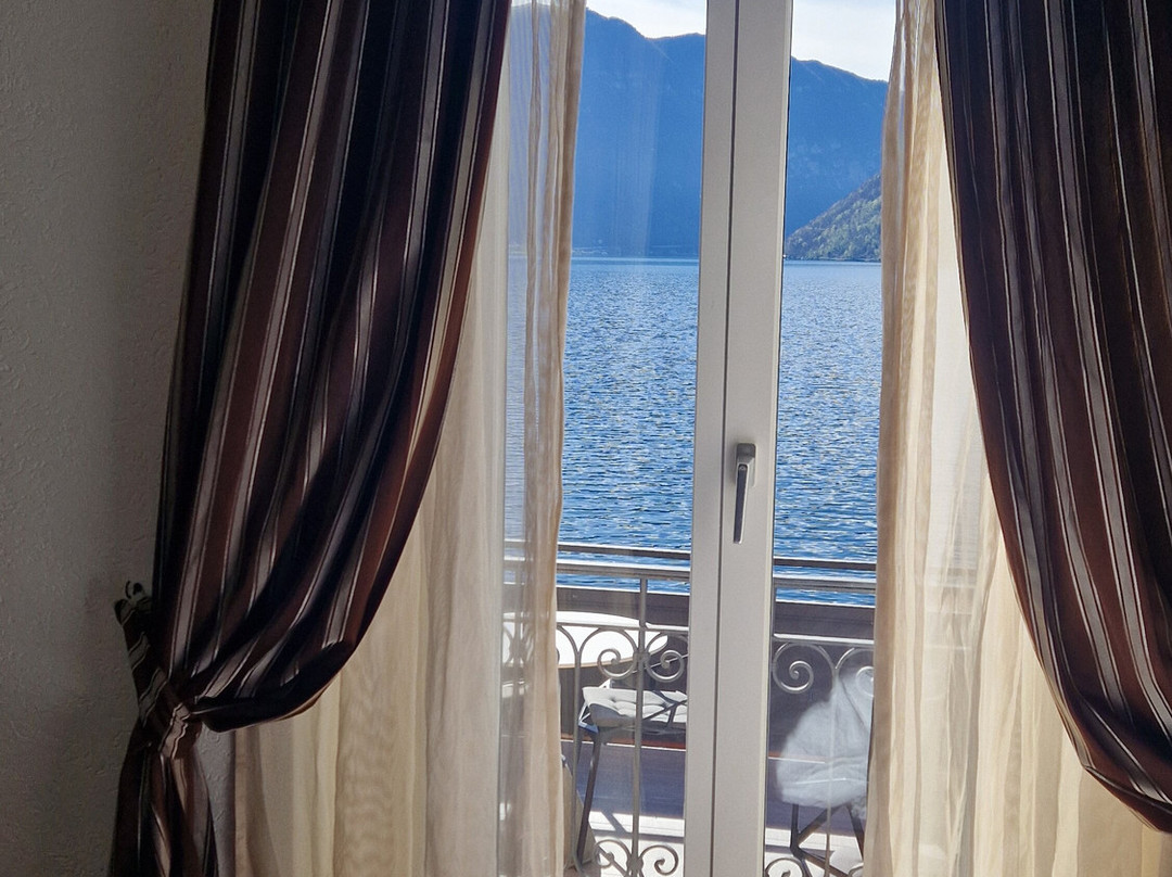 里维埃拉酒店主图