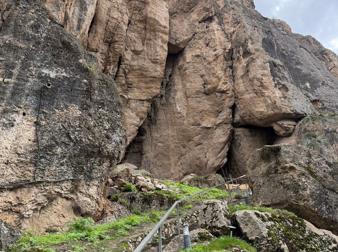 T'rchuneri (Bird) Cave-Areni必去景点