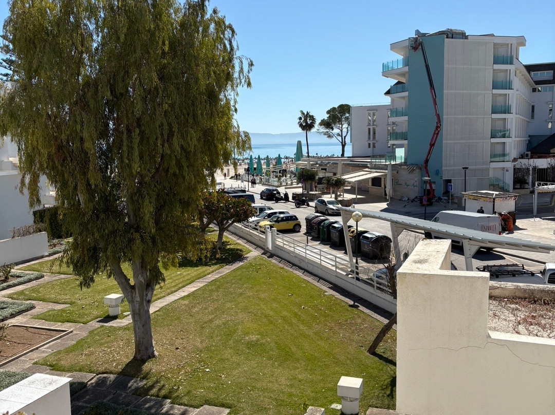 布兰卡城伊波罗之星海浪酒店主图