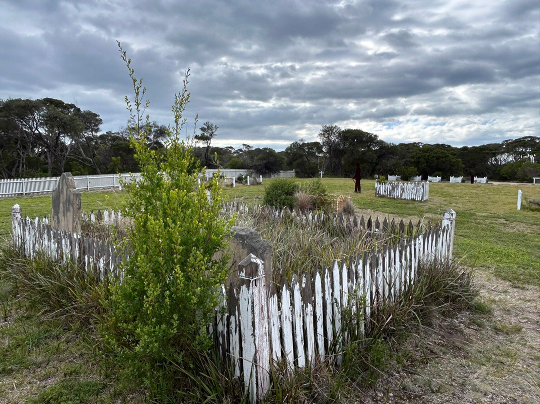 Point Nepean Cemetery-波特西必去景点