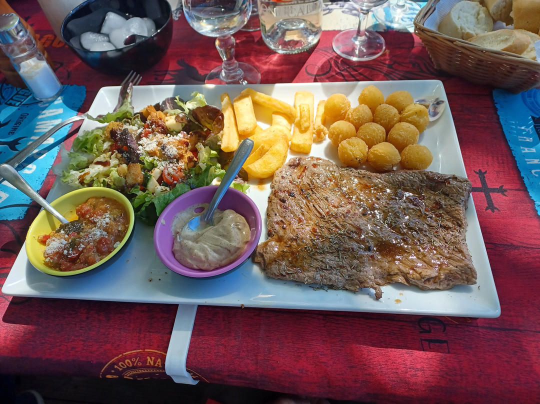 Cafe Pizzeria De Pin Fourcat