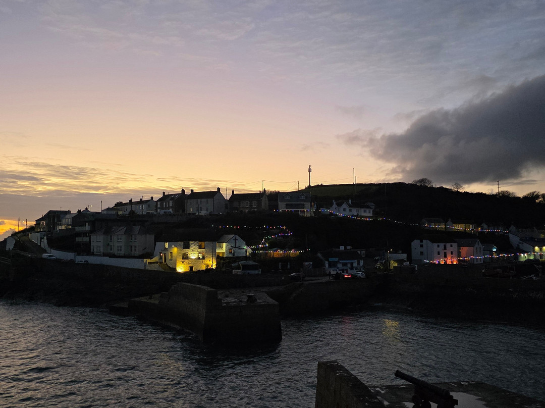 Porthleven Harbour-Porthleven必去景点