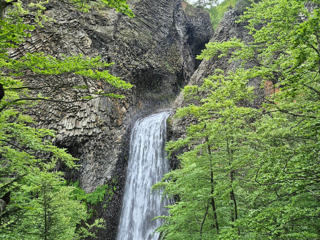 Cascade du Ray Pic-Pereyres必去景点