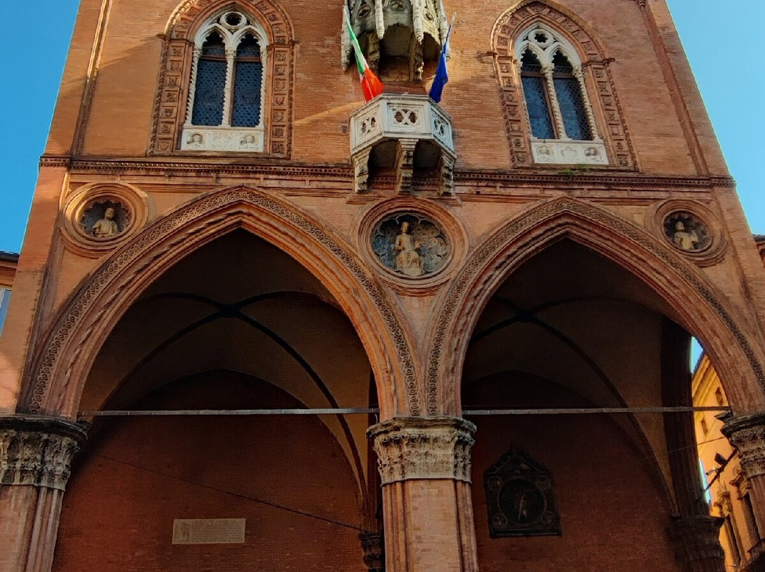 Palazzo della Mercanzia-博洛尼亚必去景点