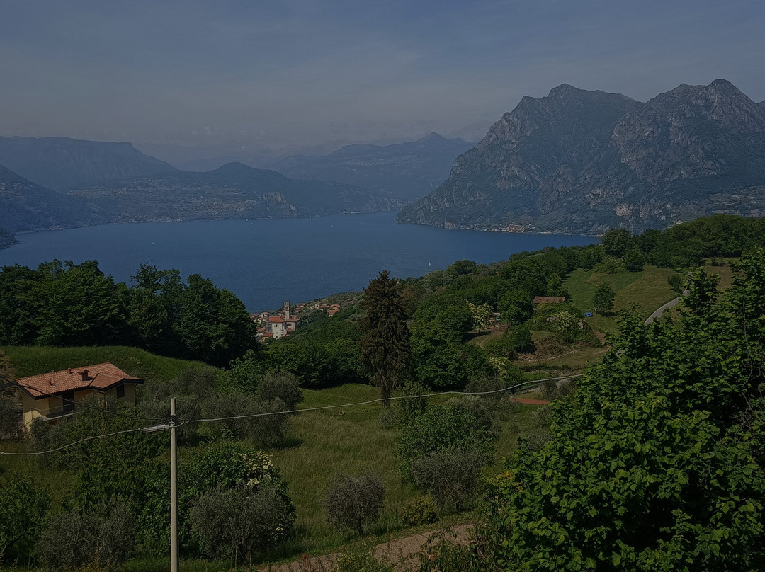 Hiking Trail to the Sanctuary of the Madonna della Ceriola