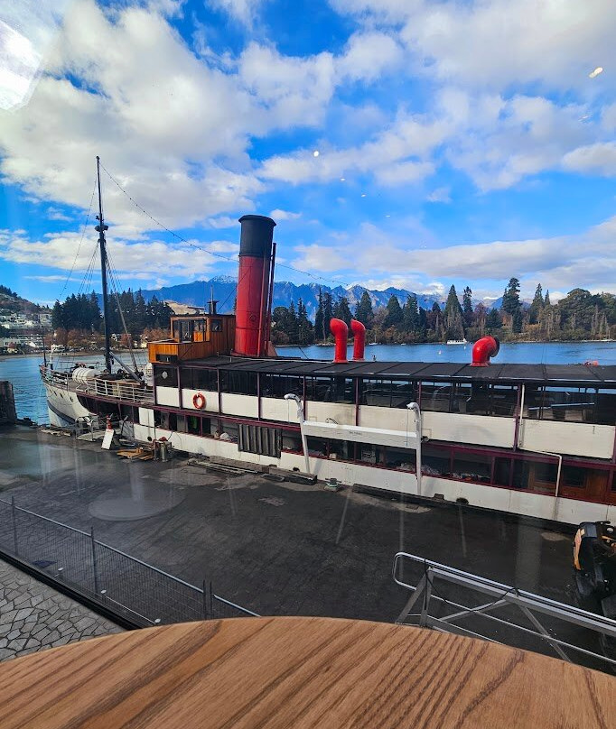 Queenstown Wharf Bar