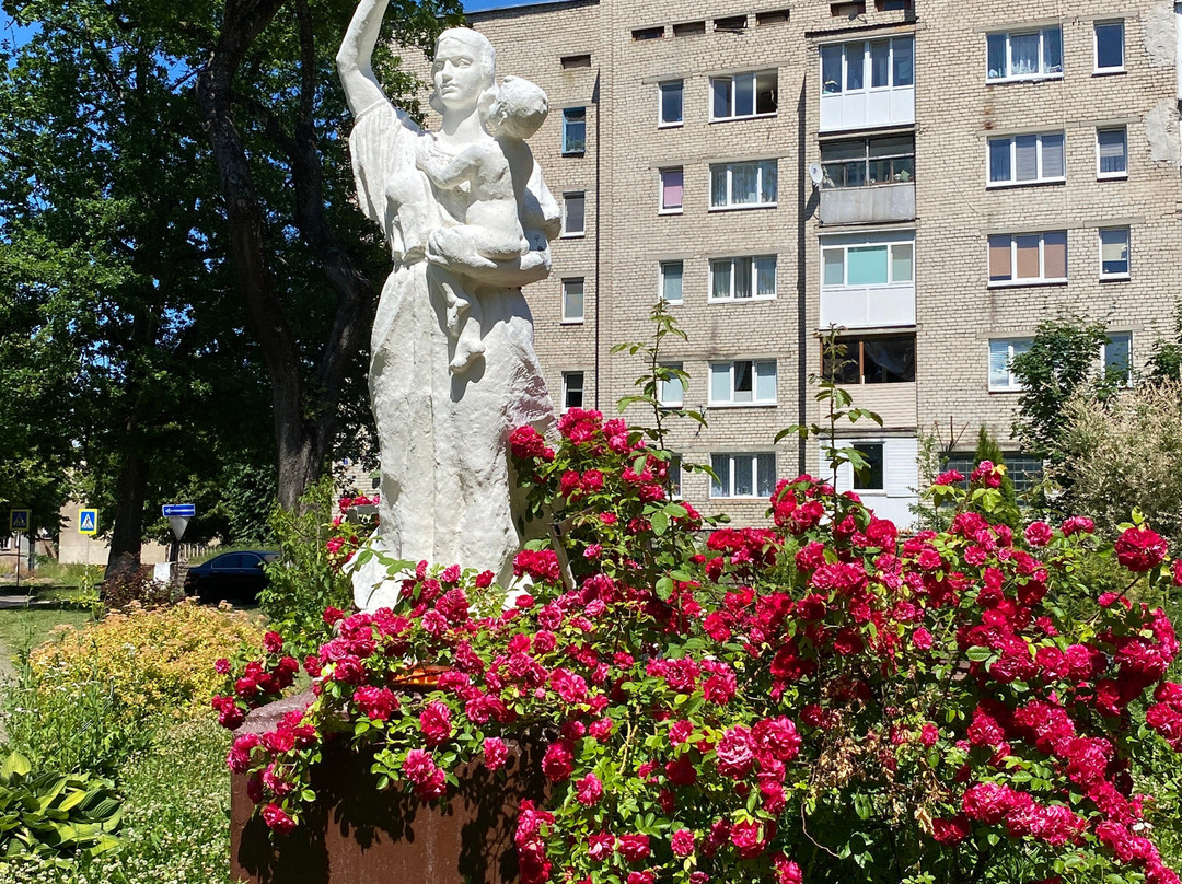 Mats i Ditya Sculpture-Neman必去景点