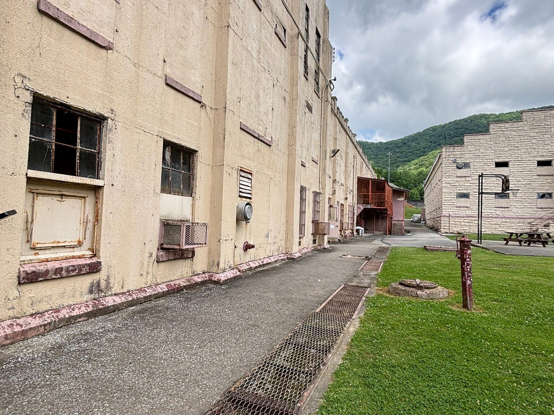 Historic Brushy Mountain State Penitentiary-Petros必去景点
