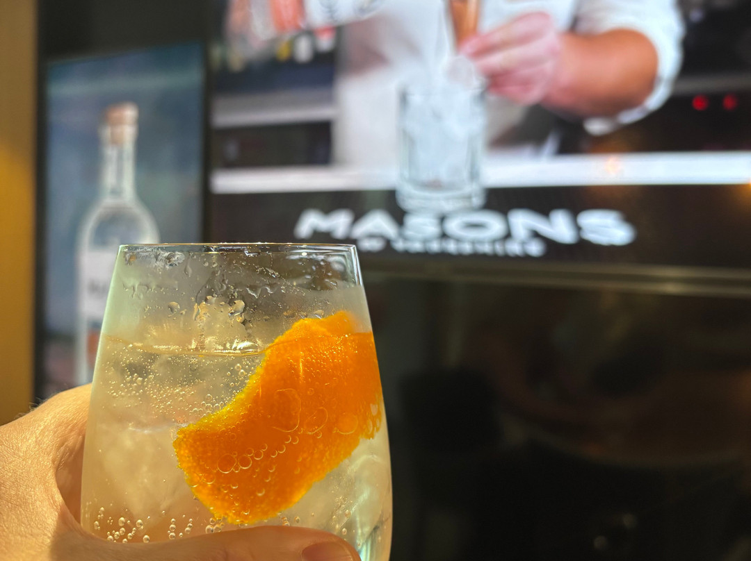 Masons of Yorkshire Distillery-Leeming Bar必去景点