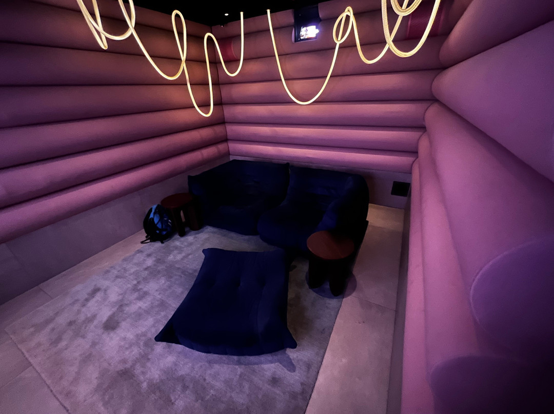 1851 Bar - Hotel - Cinema主图